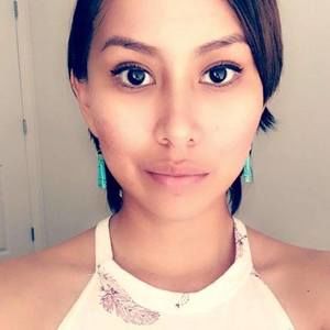 Meet your Posher, Tia